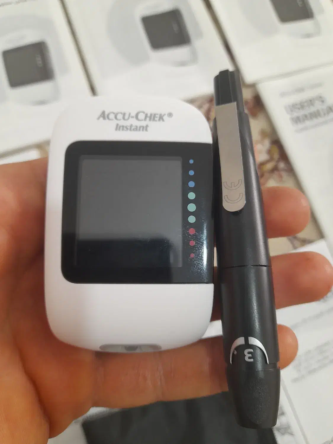 دستگاه تست قند خون اکیوچک معروف|آرایشی، بهداشتی، درمانی|کرمانشاه, |دیوار