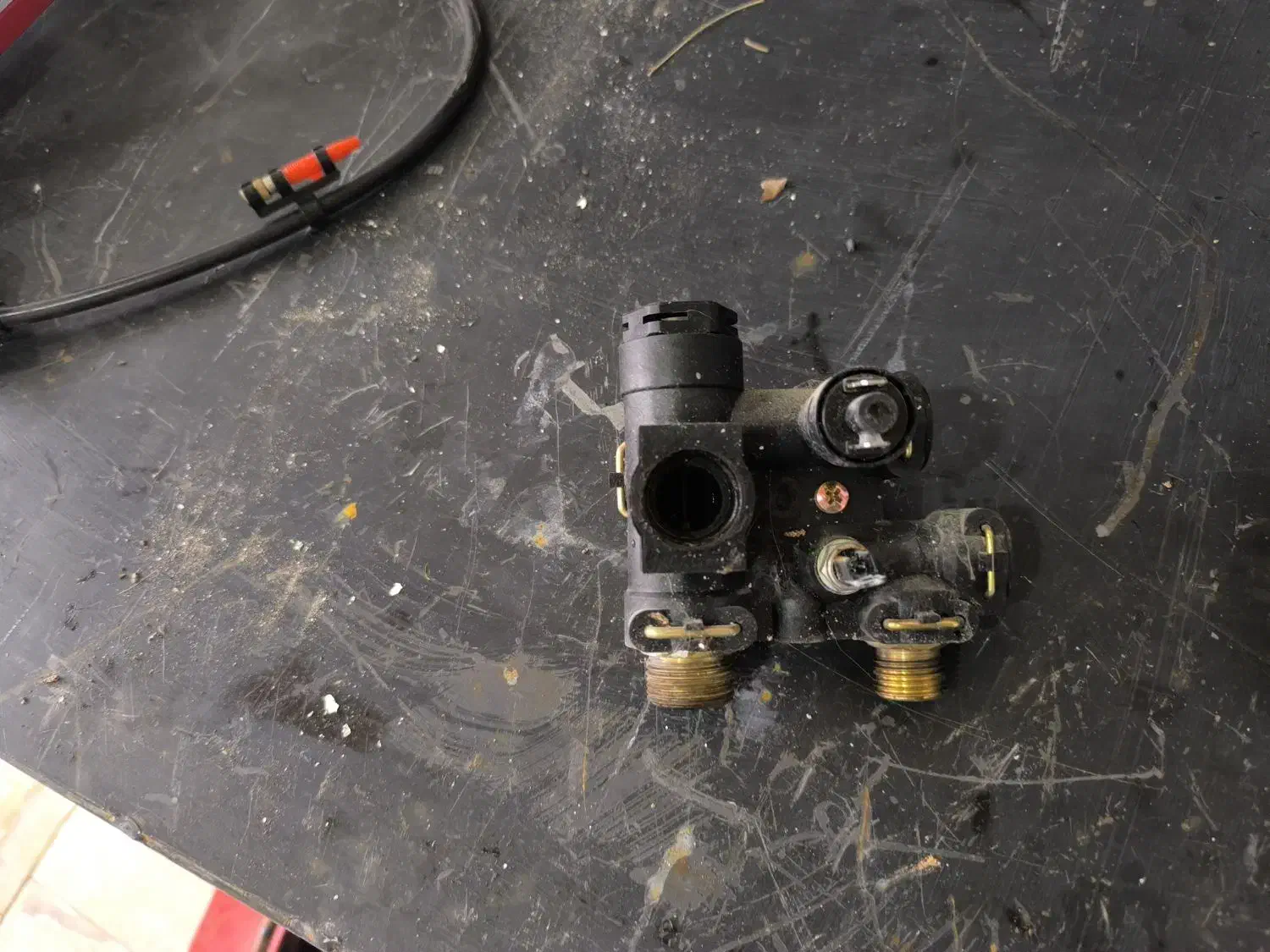 تعمیرات تخصصی پکیج و آبگرمکن دیواری|خدمات پیشه و مهارت|نور, |دیوار