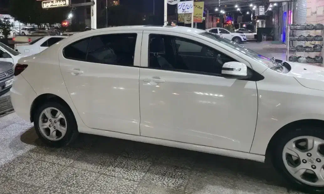 شاهین ۱۴۰۳ با سانروف|خودرو سواری و وانت|قزوین, |دیوار