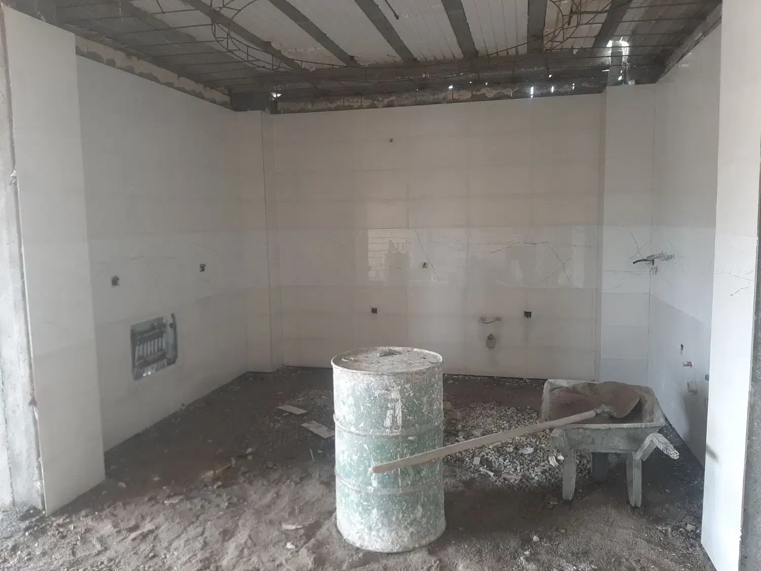 نصب واجرای کاشی سرامیک سنگ نما قرنیز و...|خدمات پیشه و مهارت|یاسوج, |دیوار