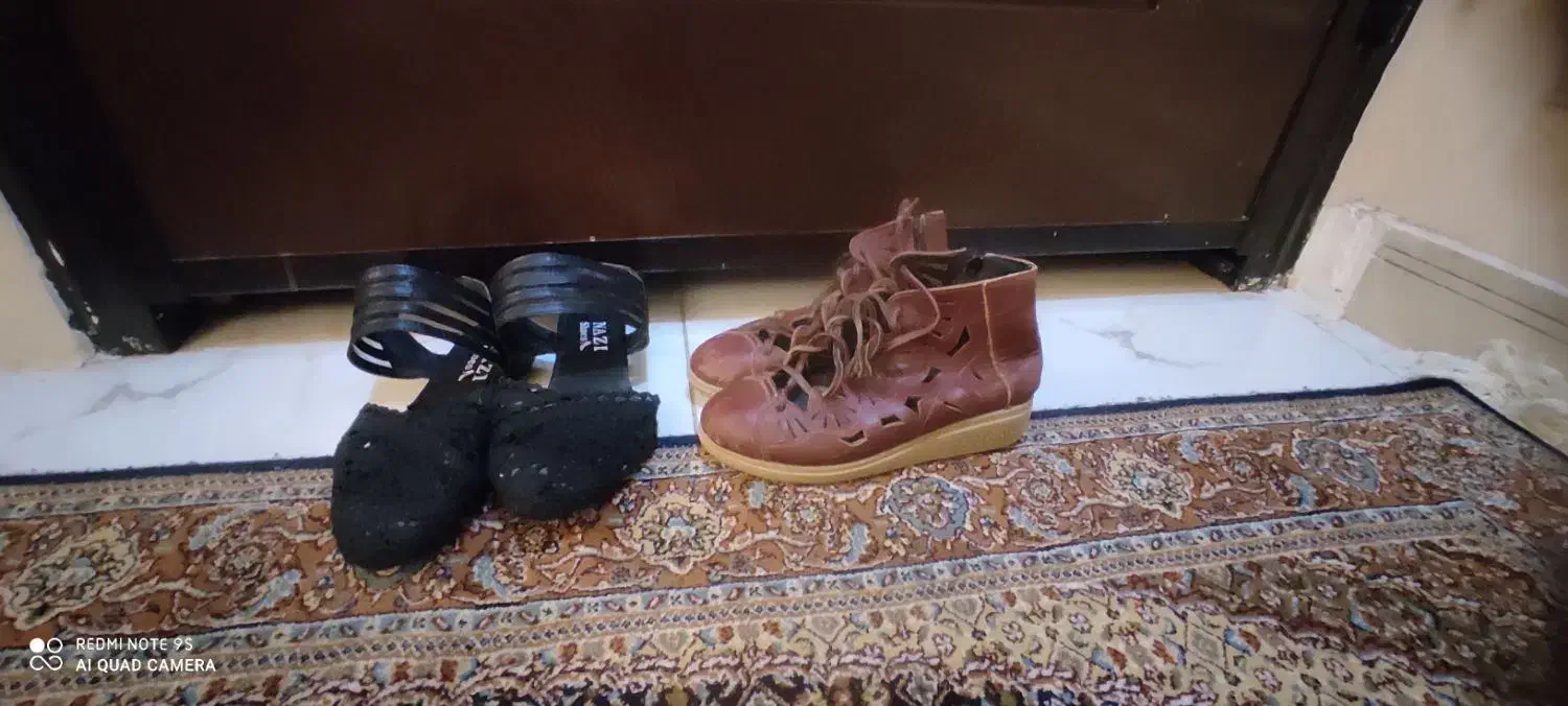 کفش|کیف، کفش، کمربند|اردبیل, |دیوار