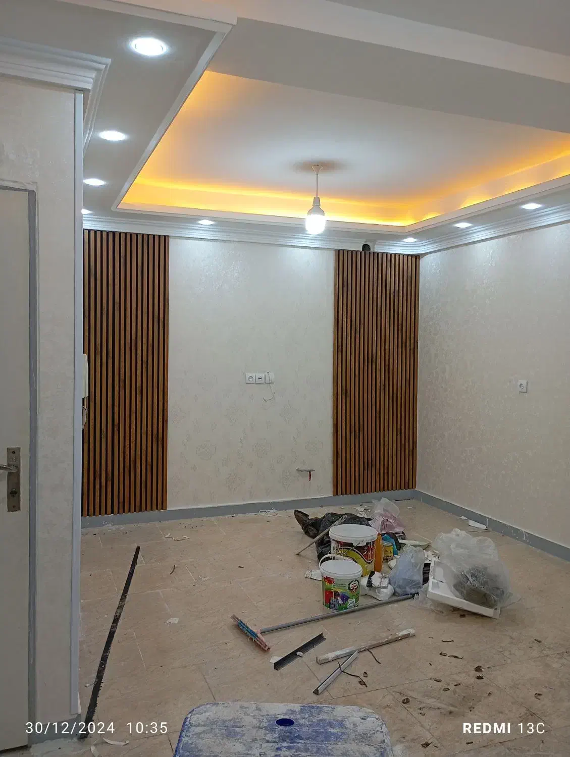 نقاشی ساختمان،پخش کاغذدیواری|خدمات پیشه و مهارت|قرچک, شهرک طلائیه|دیوار