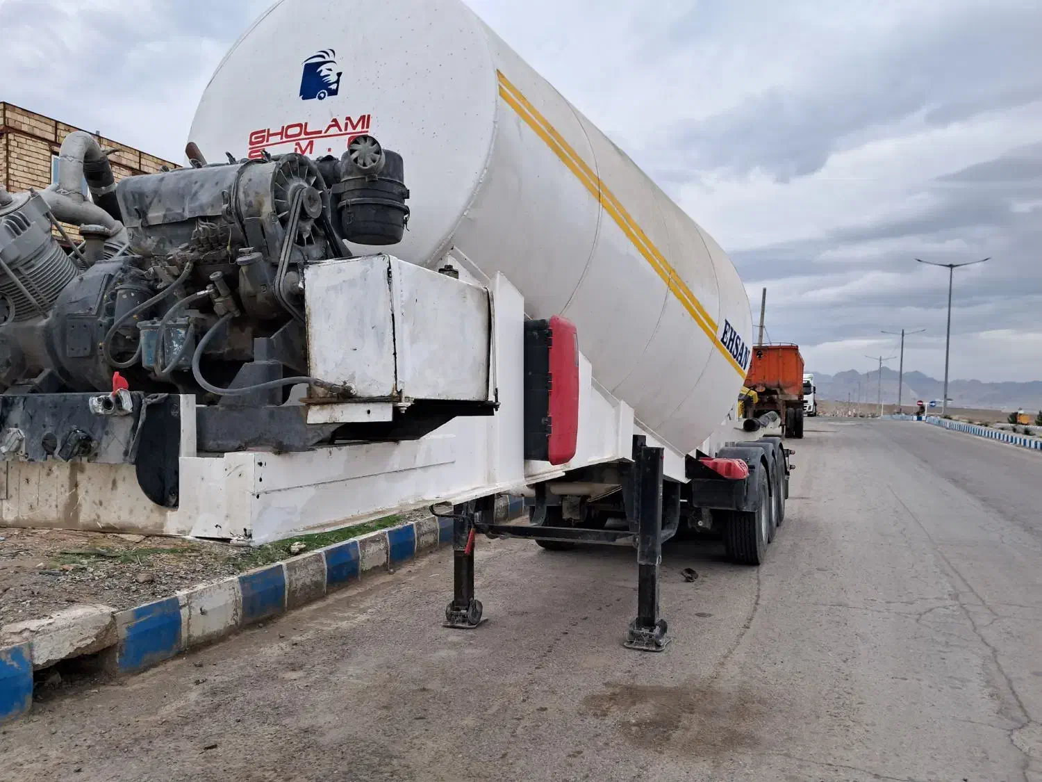 بونکر سیمان|خودرو سنگین|بیرجند, |دیوار