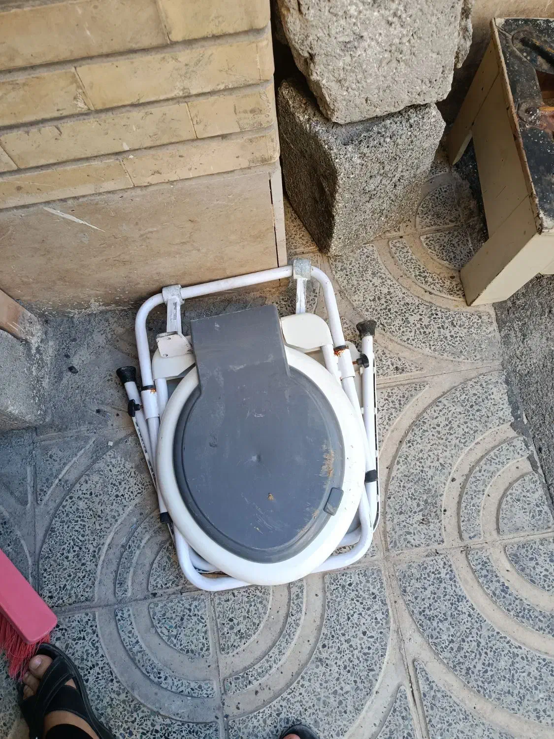 توالت فرنگی تاشو|لوازم سرویس بهداشتی|فولادشهر, مسکن مهر فولادشهر|دیوار