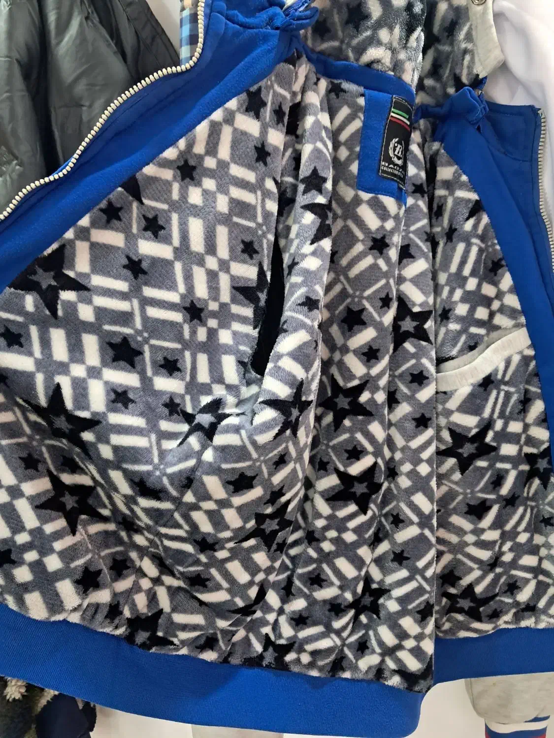 سیشرت داخل خز سالم و گرم(استوک)|لباس|بردسکن, |دیوار