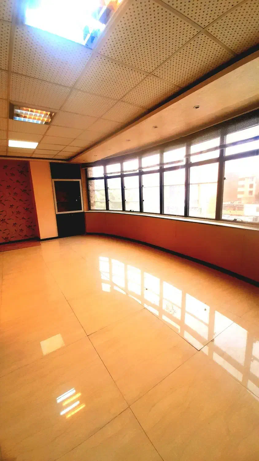 ۸۰م اکازیون/فلت رو به خیابان /تابلو خور / ازادگان|فروش دفتر کار، اتاق اداری، مطب|کرج, کوی مدرس|دیوار