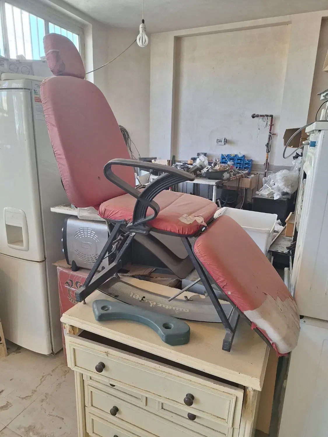 صندلی آرایشی|آرایشگاه و سالن‌های زیبایی|ملکان, |دیوار