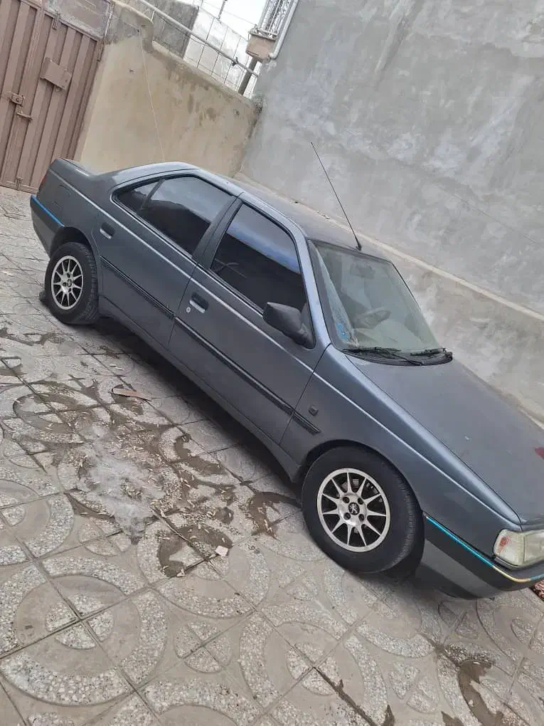 پژو ۴۰۵|خودرو سواری و وانت|بروجرد, |دیوار