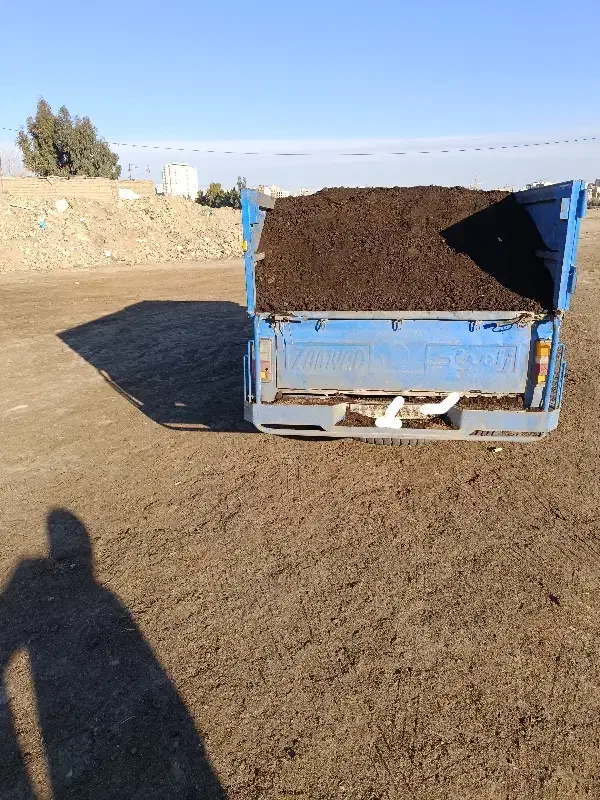 کود گاوی گوسفندی کمپوست خاک باغچه وخ گلدان|خدمات باغبانی و درختکاری|قم, باغ کرباسی|دیوار