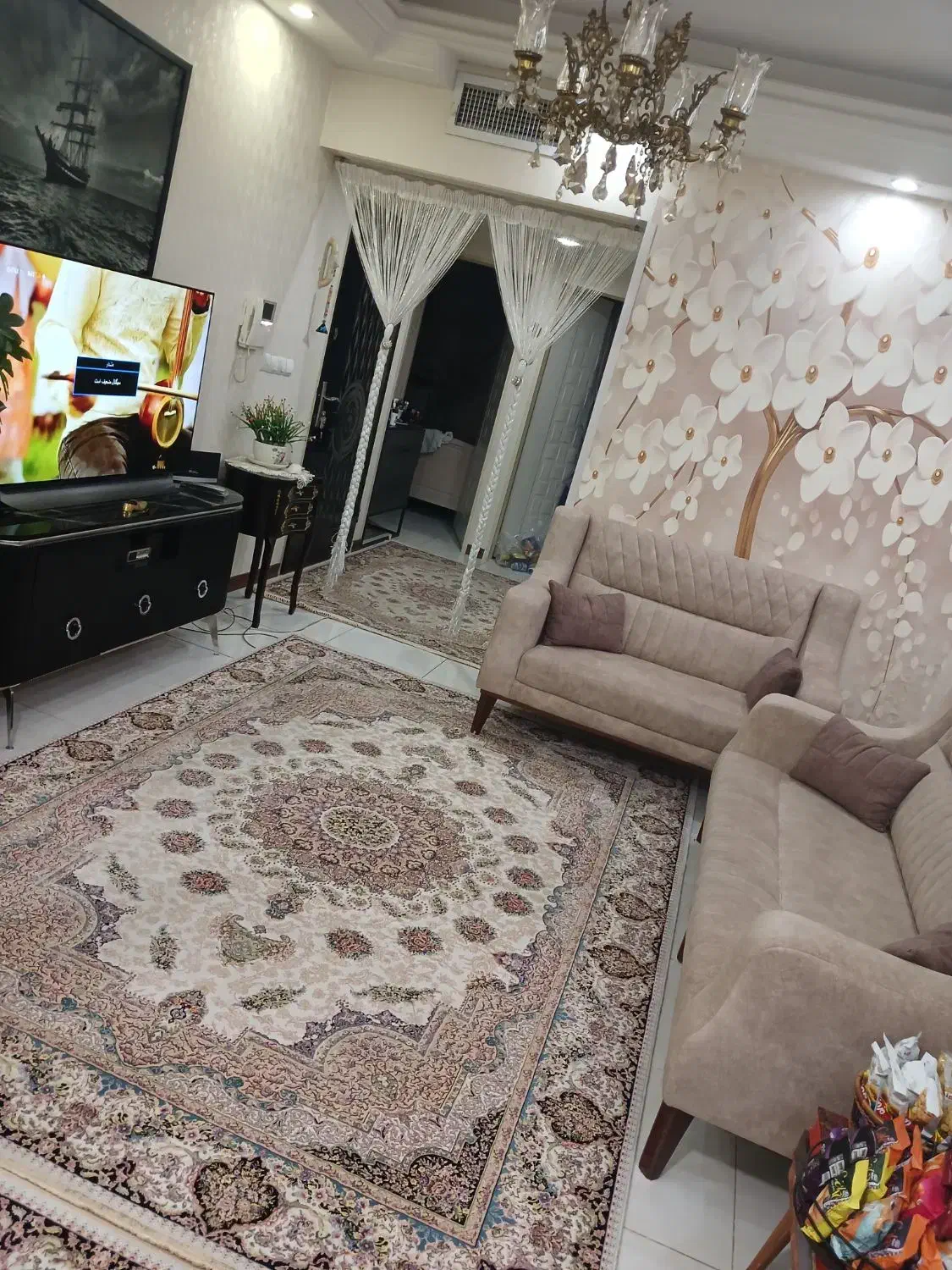 مبل ۷ نفره|مبلمان خانگی و میز عسلی|تهران, آهنگران (سراسیاب دولاب)|دیوار