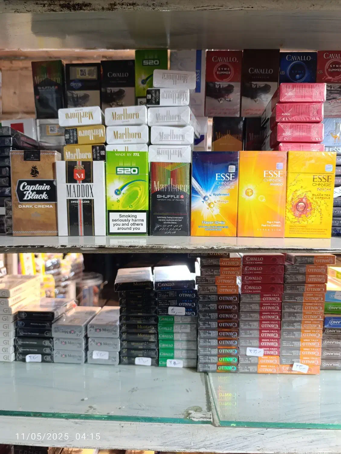 به یک نفر آقا بالای ۲۰سال جهت کار در دکه نیازمندیم|استخدام خدمات فروشگاه و رستوران|چهارباغ, |دیوار