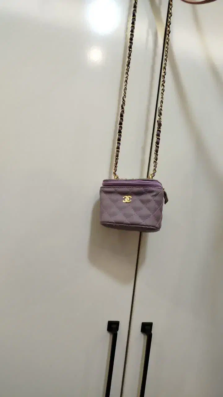 در حد نو و سالم|لباس|رشت, پستک|دیوار