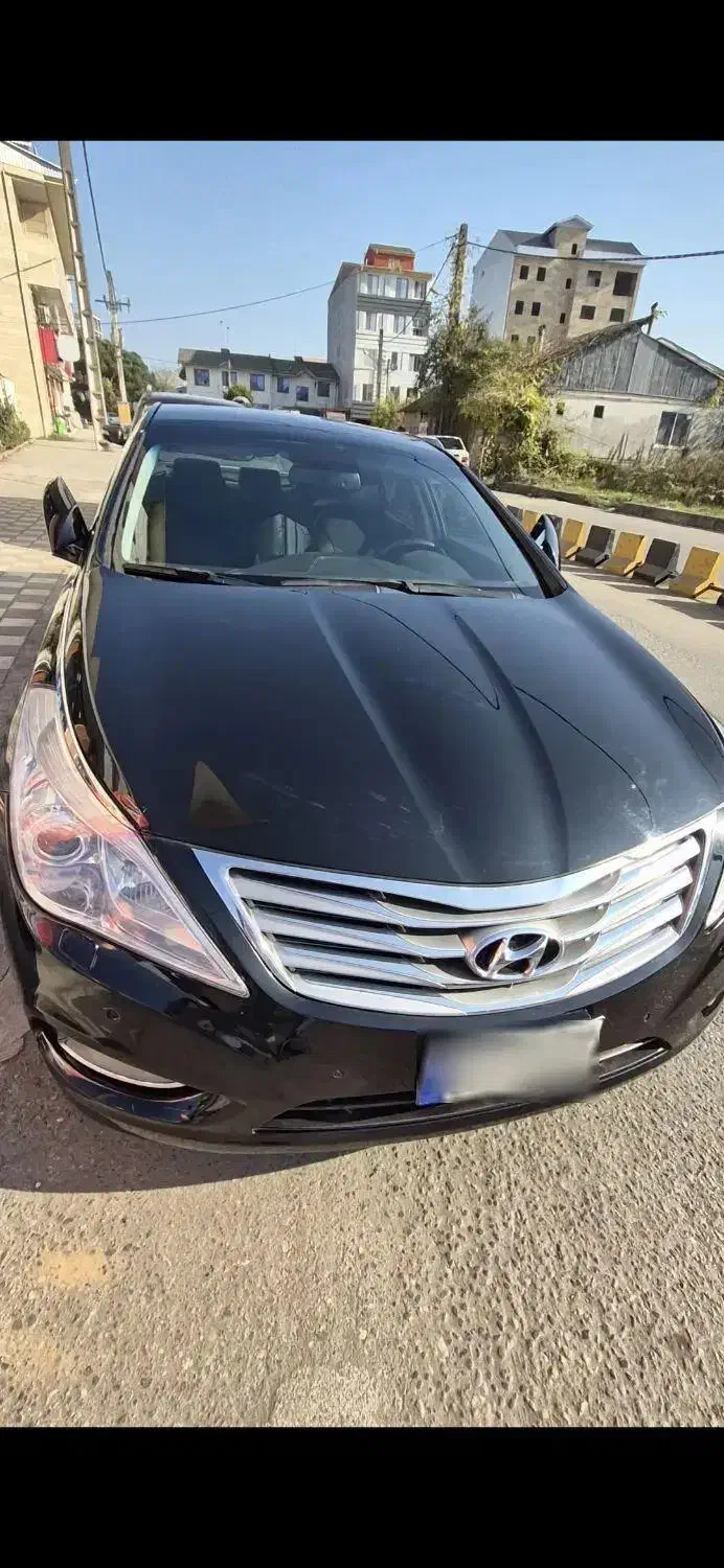 آزرا گرنجور ۲۰۱۵ درجه یک|خودرو سواری و وانت|رشت, منظریه|دیوار