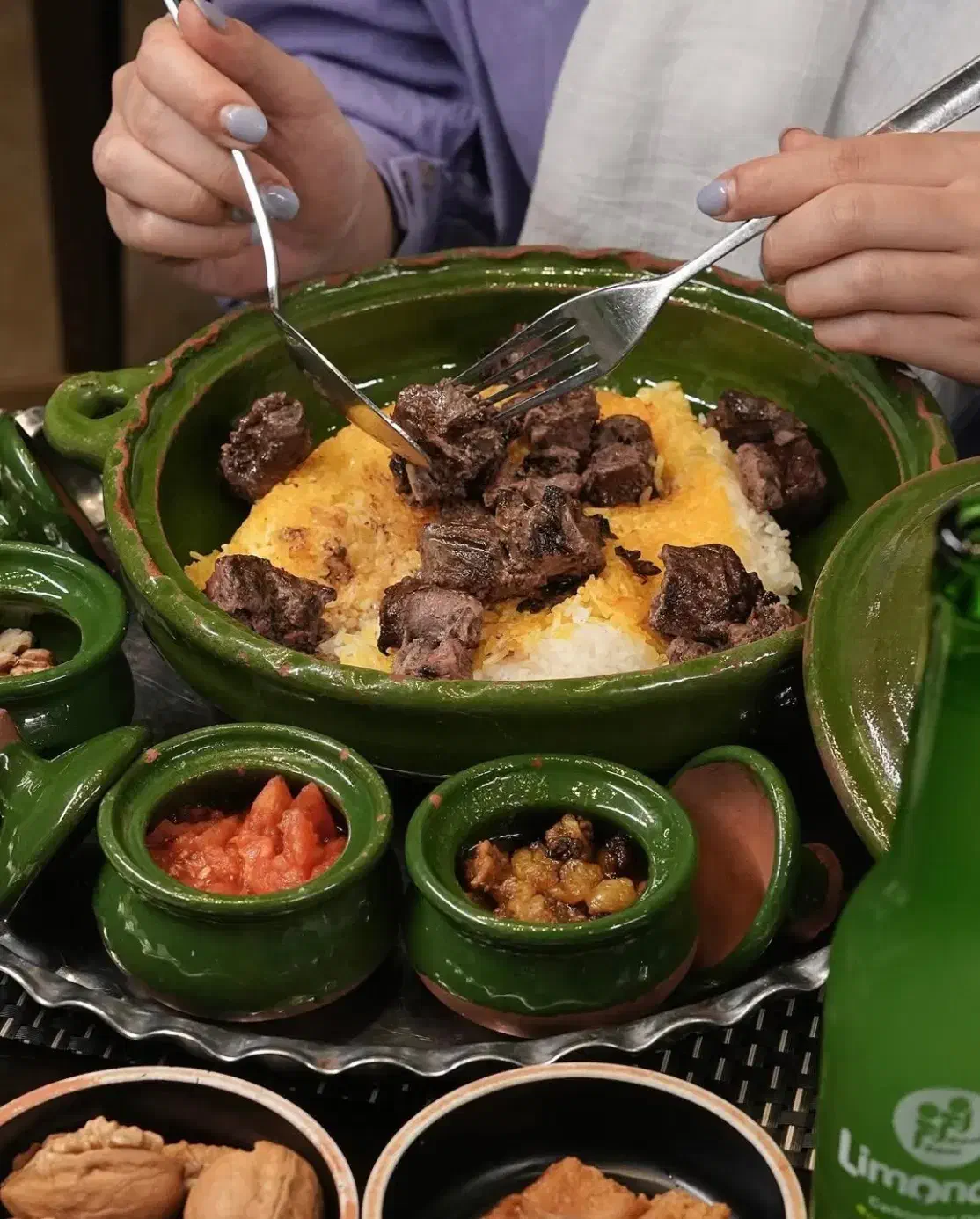 جذب نیروی کار در رستوران سارونی|استخدام خدمات فروشگاه و رستوران|لاهیجان, طالقانی|دیوار