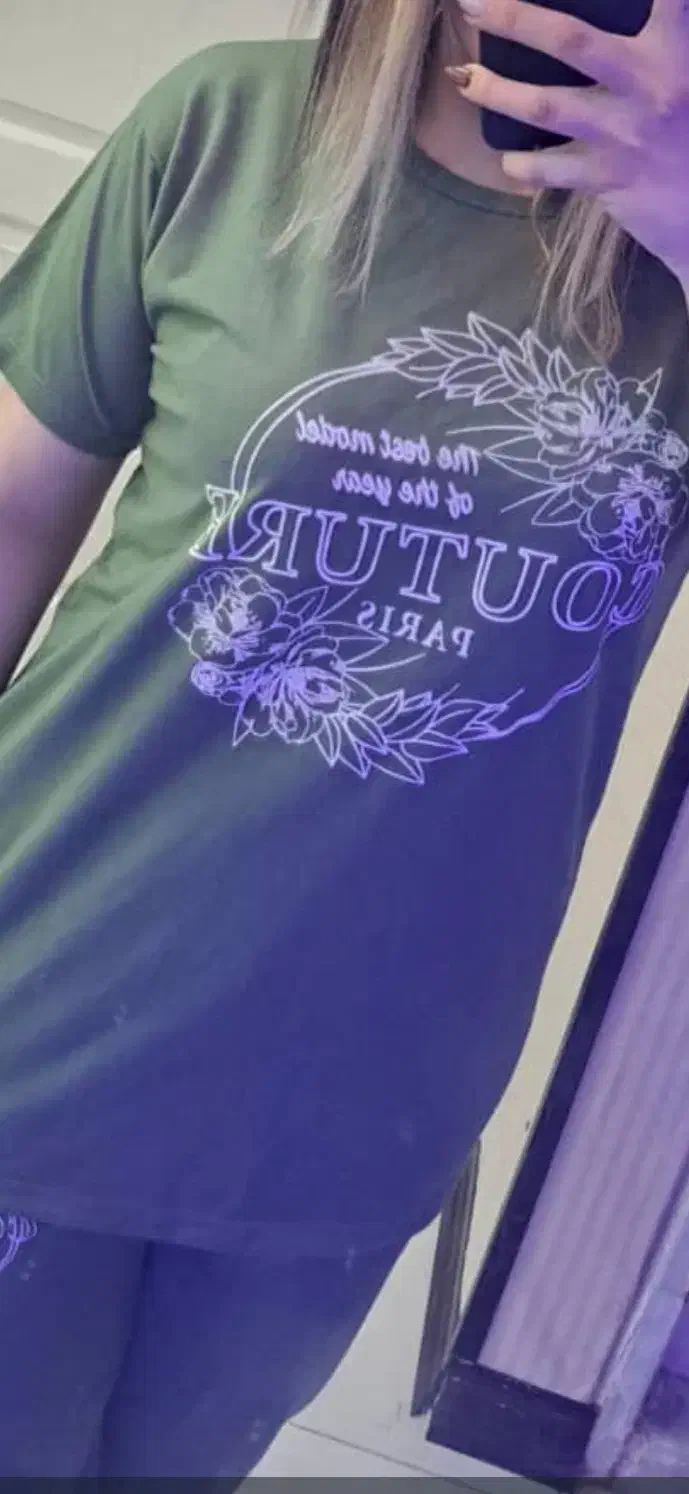 لباس|لباس|فولادشهر, B2|دیوار