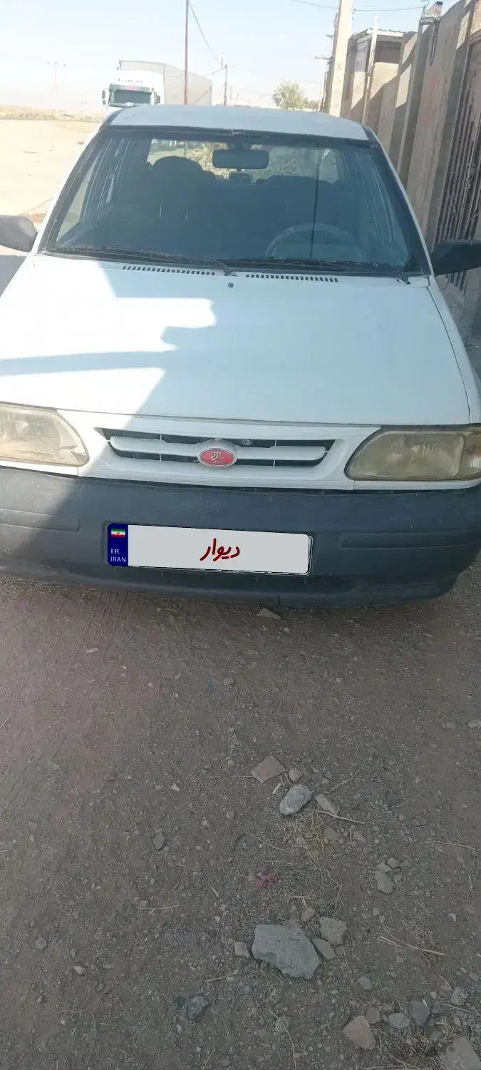 پرایدسفیدمدل ۸۲|خودرو سواری و وانت|باشتین, |دیوار