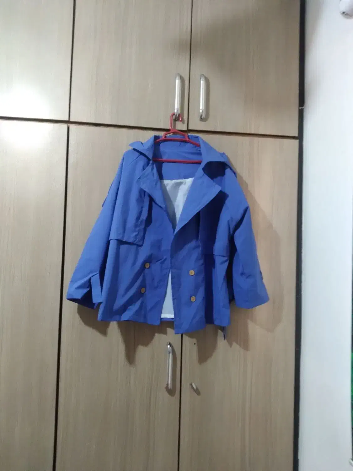 بارونی نو اصلا استفاده نشده قیمت مناسب|لباس|آستانه اشرفیه, |دیوار