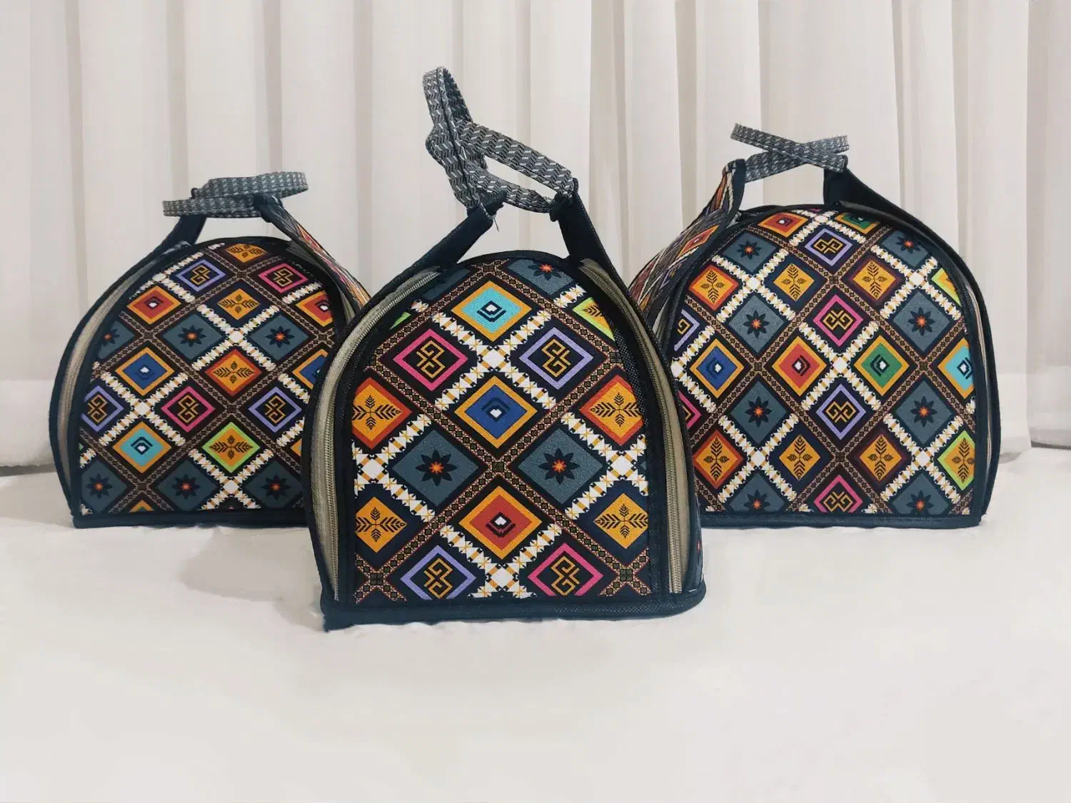 جا قابلمه|آب‌چکان و نظم‌دهنده ظروف|قم, نیروگاه|دیوار