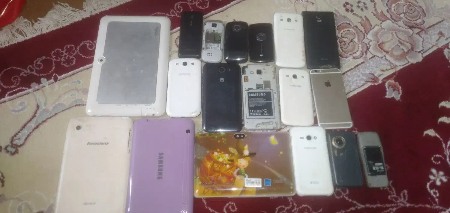 ۱۸ عدد گوشی|موبایل|شاهین دژ, |دیوار