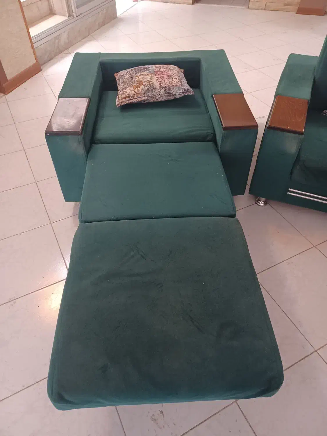 کاناپه تخت شو ۲ نفره|مبلمان خانگی و میز عسلی|اصفهان, جلفا|دیوار