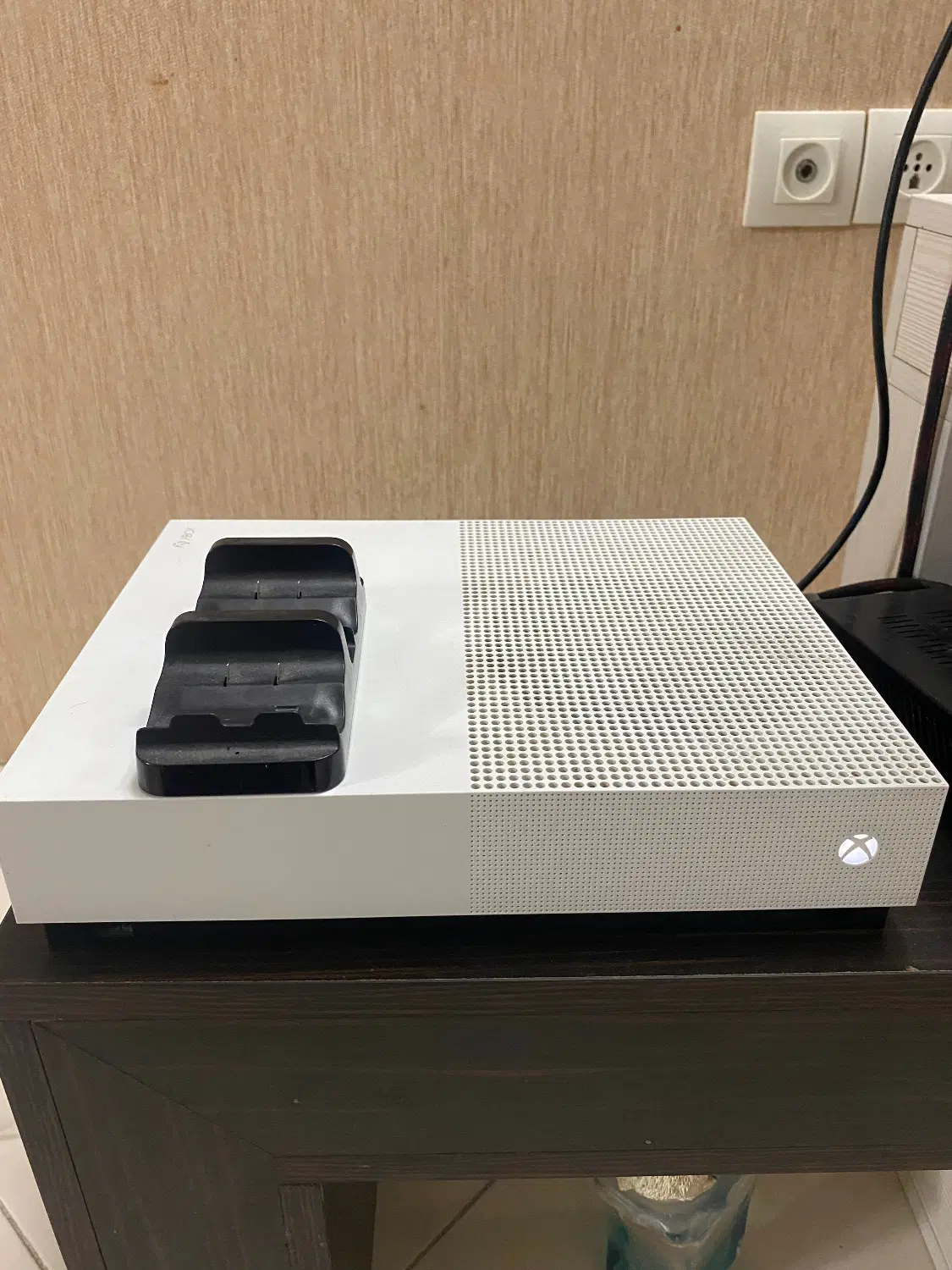 Xbox one s|کنسول، بازی ویدئویی و آنلاین|مشهد, جاهد شهر|دیوار