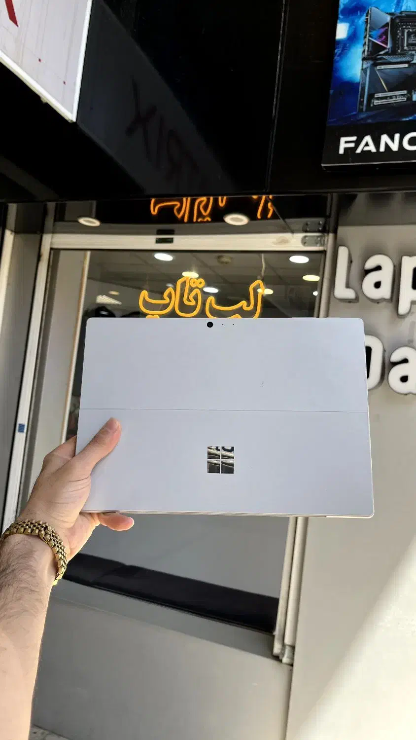 سرفیس پرو در حد نو|رایانه همراه|شیراز, ملاصدرا|دیوار