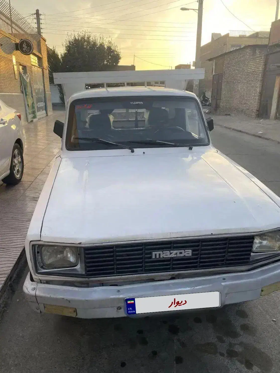 وانت مزدا ۱۶۰۰|خودرو سواری و وانت|یزد, |دیوار