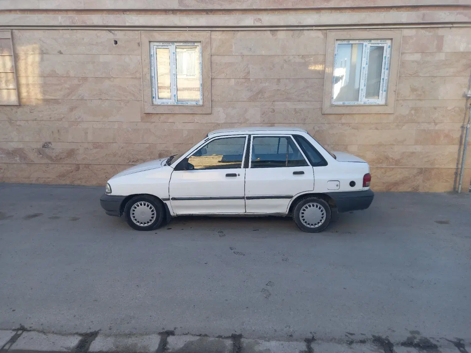 پراید مدل ۸۲|خودرو سواری و وانت|قروه, |دیوار