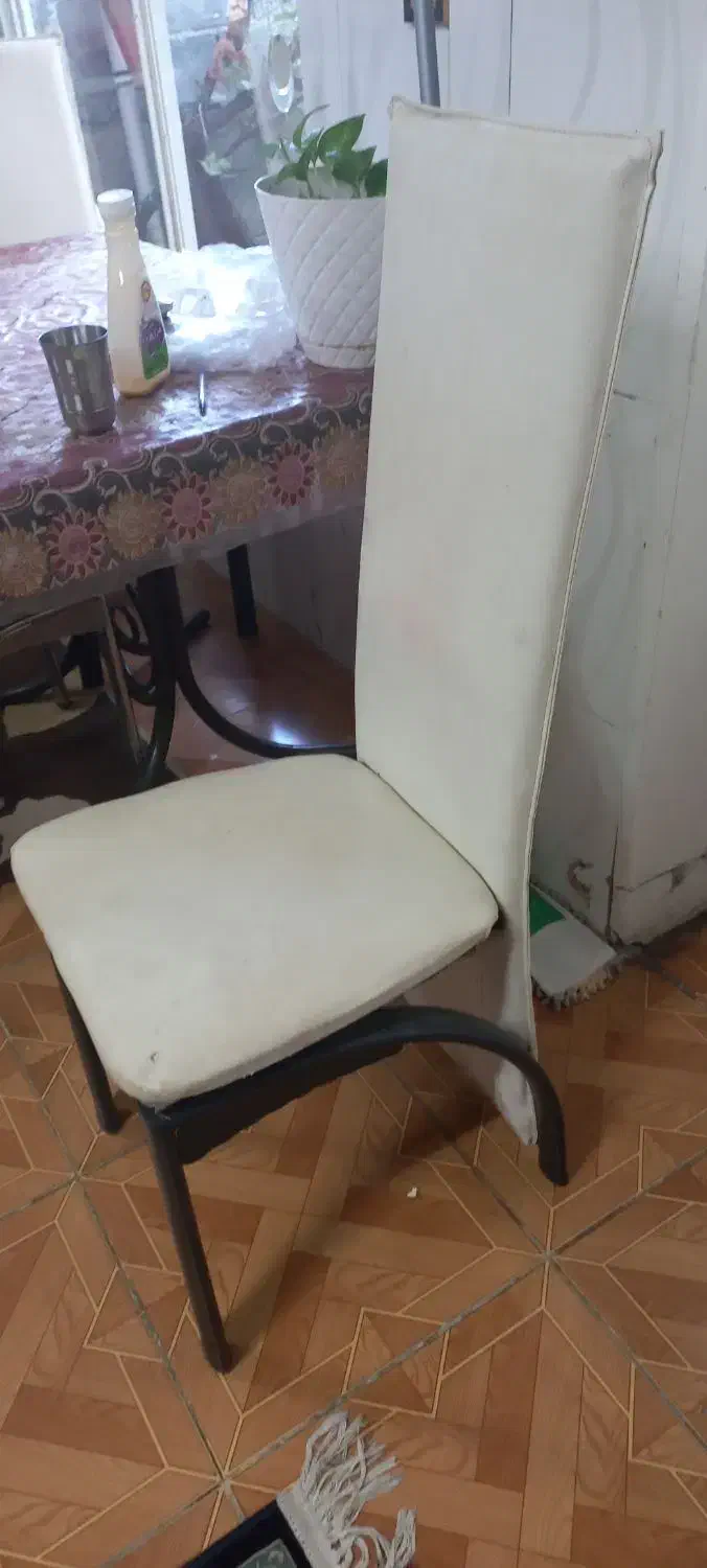 صندلی غذا خوری دونه ایی ۳۵۰ تومن|صندلی و نیمکت|رودسر, |دیوار