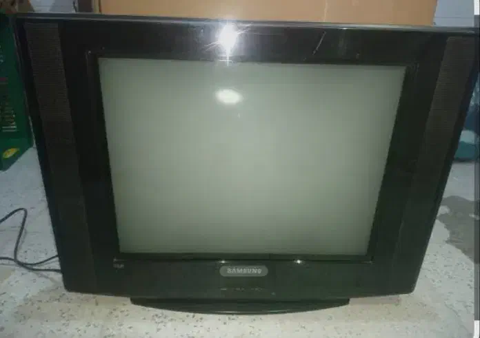 تلویزیون 31اینچ سامسونگ|تلویزیون و پروژکتور|جالق, |دیوار