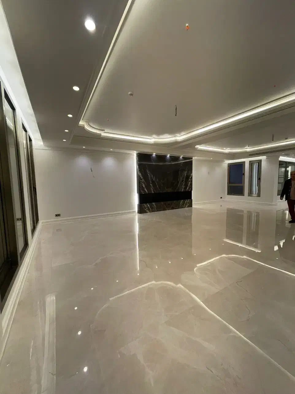 ۵۰۰ و ۲۵۰ متری تاپ لوکیشن زعفرانیه/برج کلاسیک