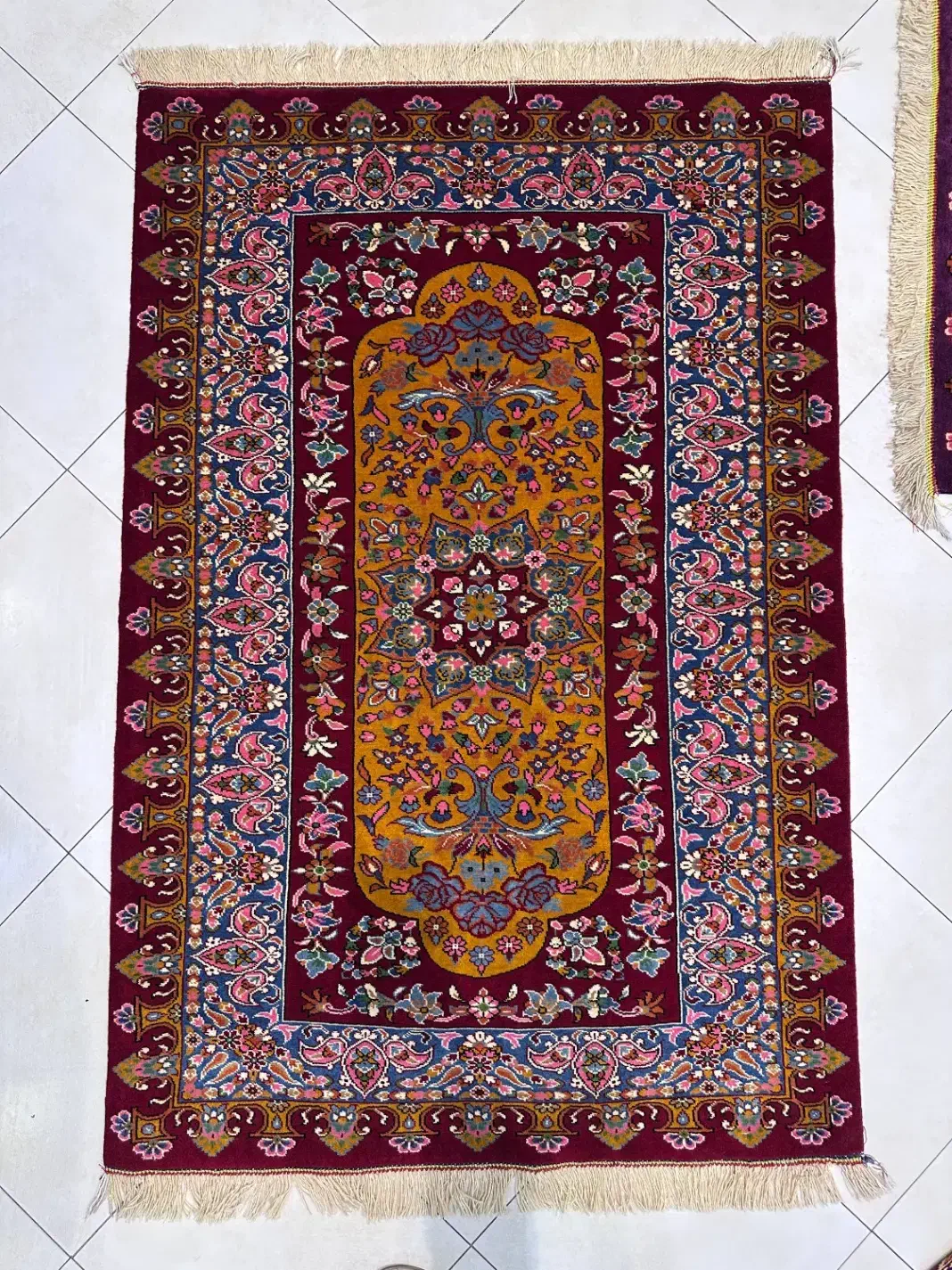 فرش دستبافت 2متری نقش قشقایی گل ابریشم در تنوع|فرش|مشهد, ملکآباد|دیوار