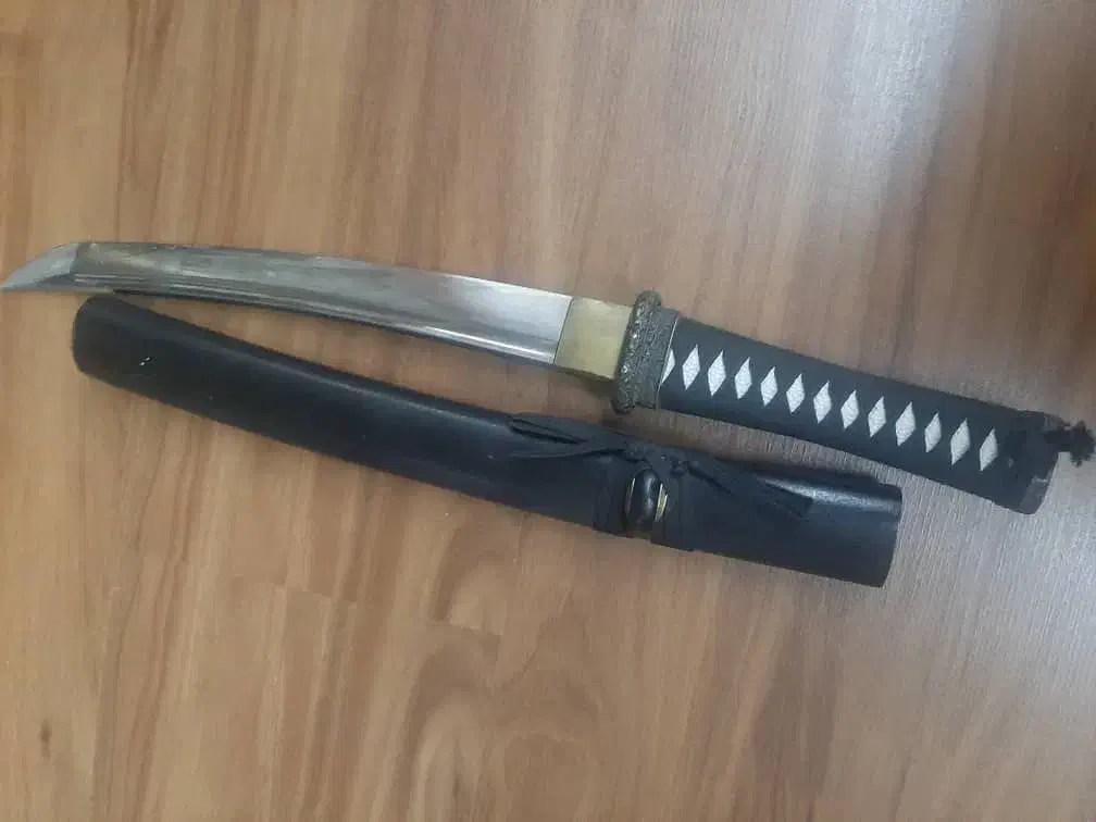 چاقو بزرگ|کلکسیون اشیاء عتیقه|زنجان, |دیوار