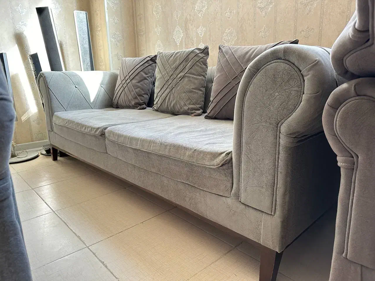 مبلمان ۷ نفره|مبلمان خانگی و میز عسلی|شاهین‌شهر, مسکن مهر|دیوار