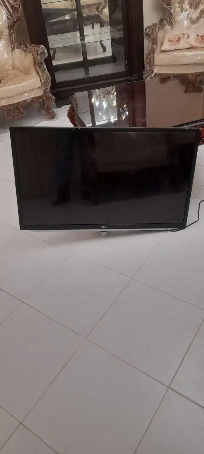 تلویزیون ۴۲ اینچ ال جی|تلویزیون و پروژکتور|کرج, حصار سرجوب|دیوار