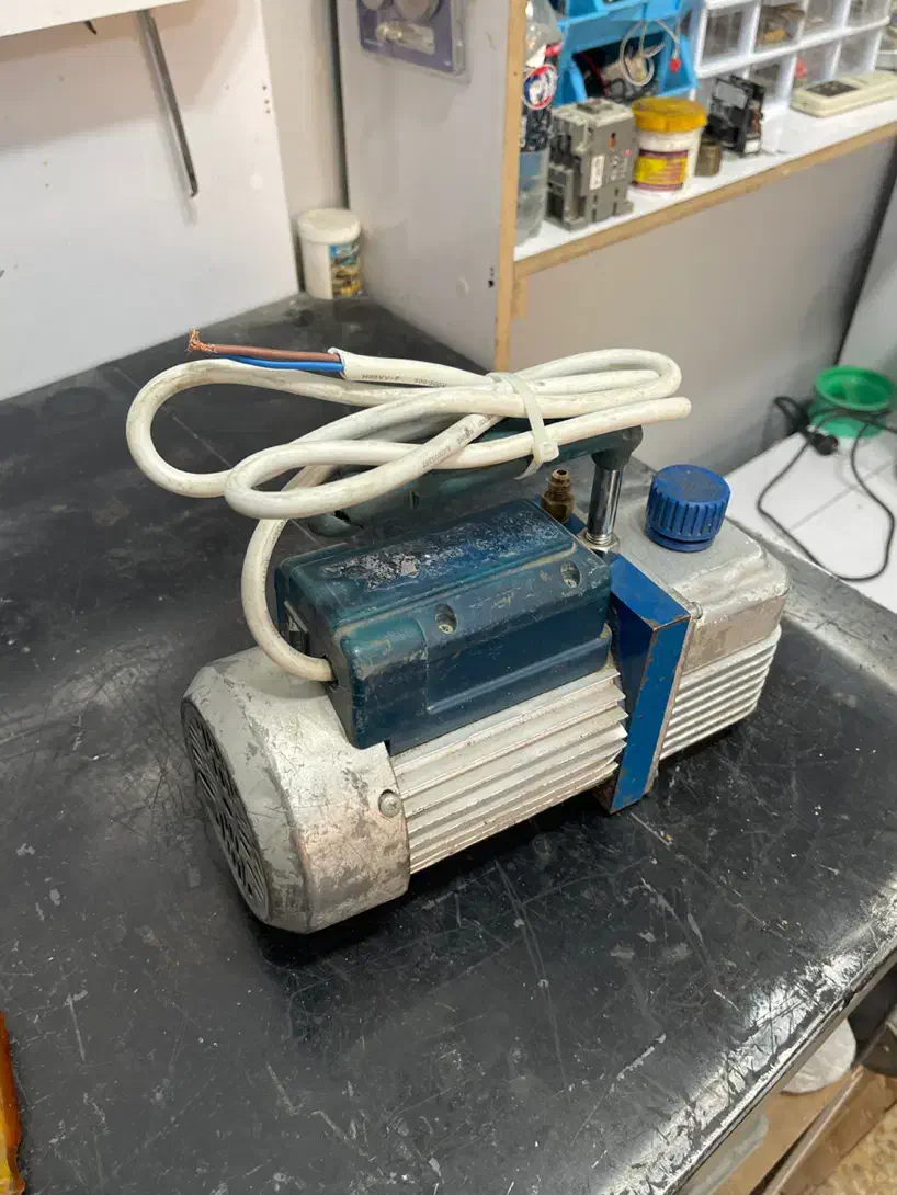 پمپ وکیوم کولر گازی|کولر گازی و فن‌کوئل|خمینی‌شهر, |دیوار