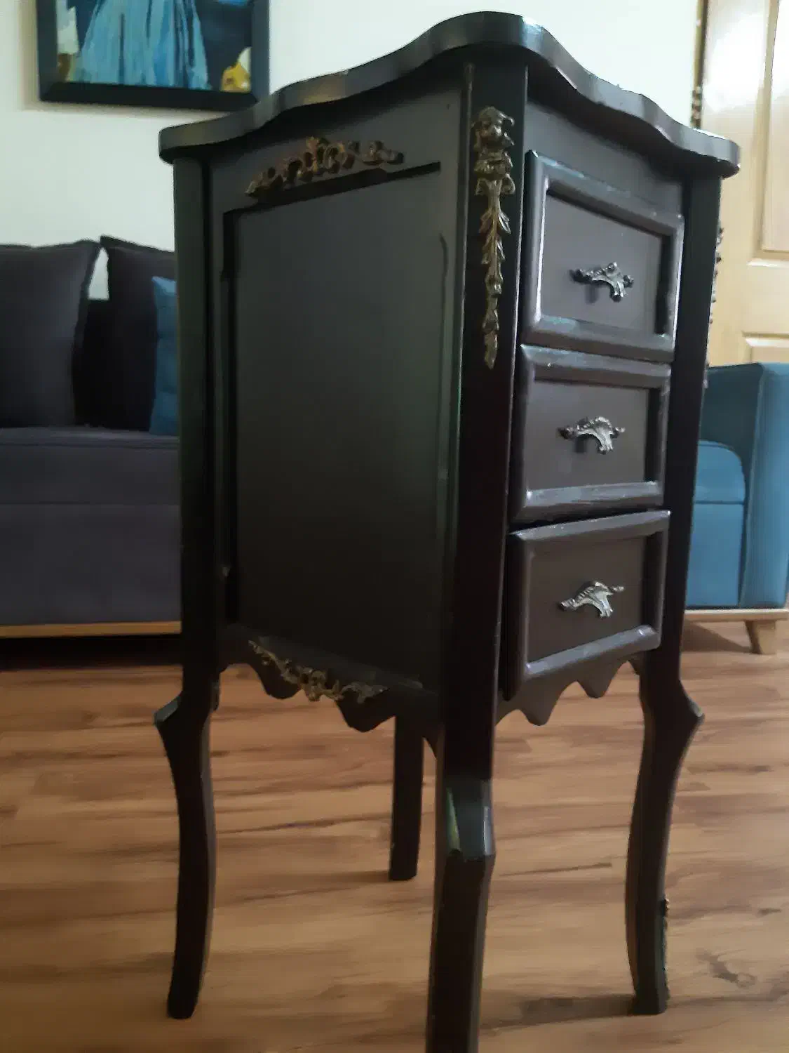 میزتلفن|میز تلفن|رشت, لاکانی|دیوار