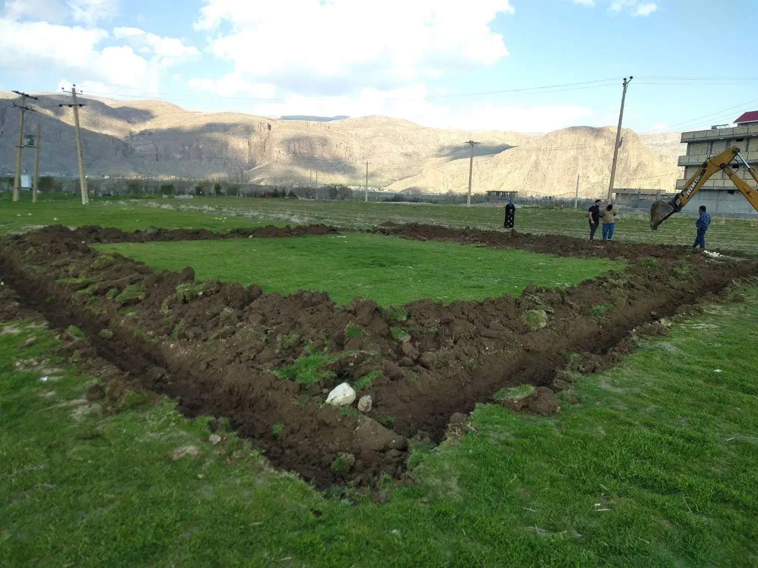 زمین طرح ساخت ۳۰۰ متری در کلواری|فروش زمین و ملک کلنگی|فلارد, |دیوار