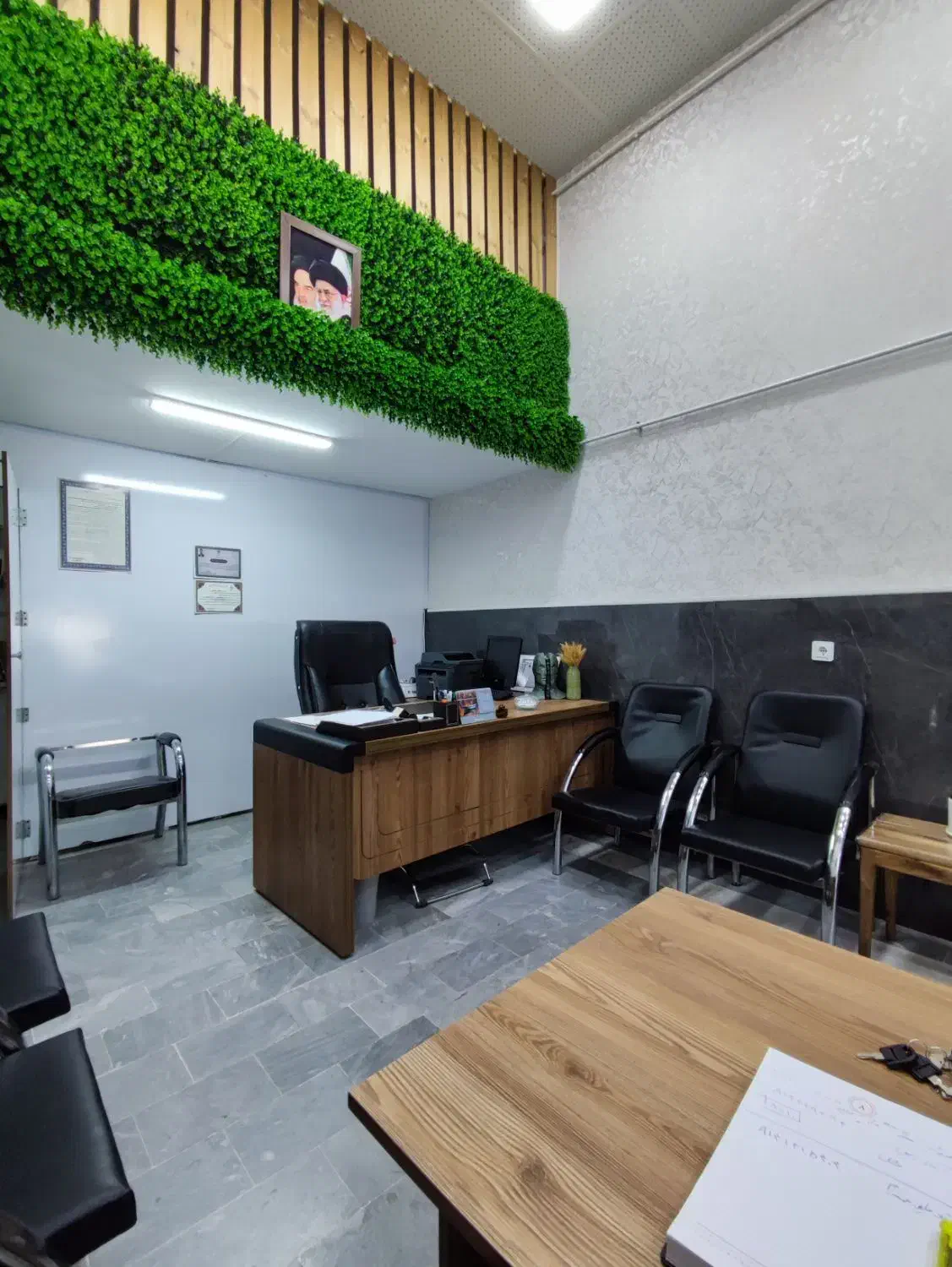 اجاره مغازه25متر بر سعدی2،سرویس و نیم طبقه|اجارهٔ مغازه و غرفه|ارومیه, |دیوار