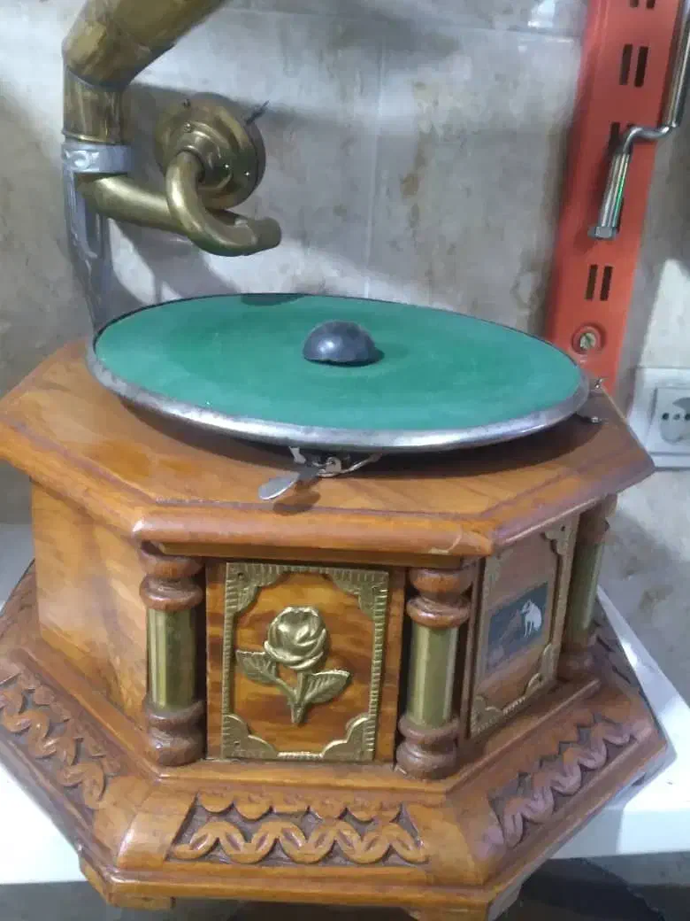 گرام قدیمی هندی|کلکسیون اشیاء عتیقه|اردبیل, |دیوار