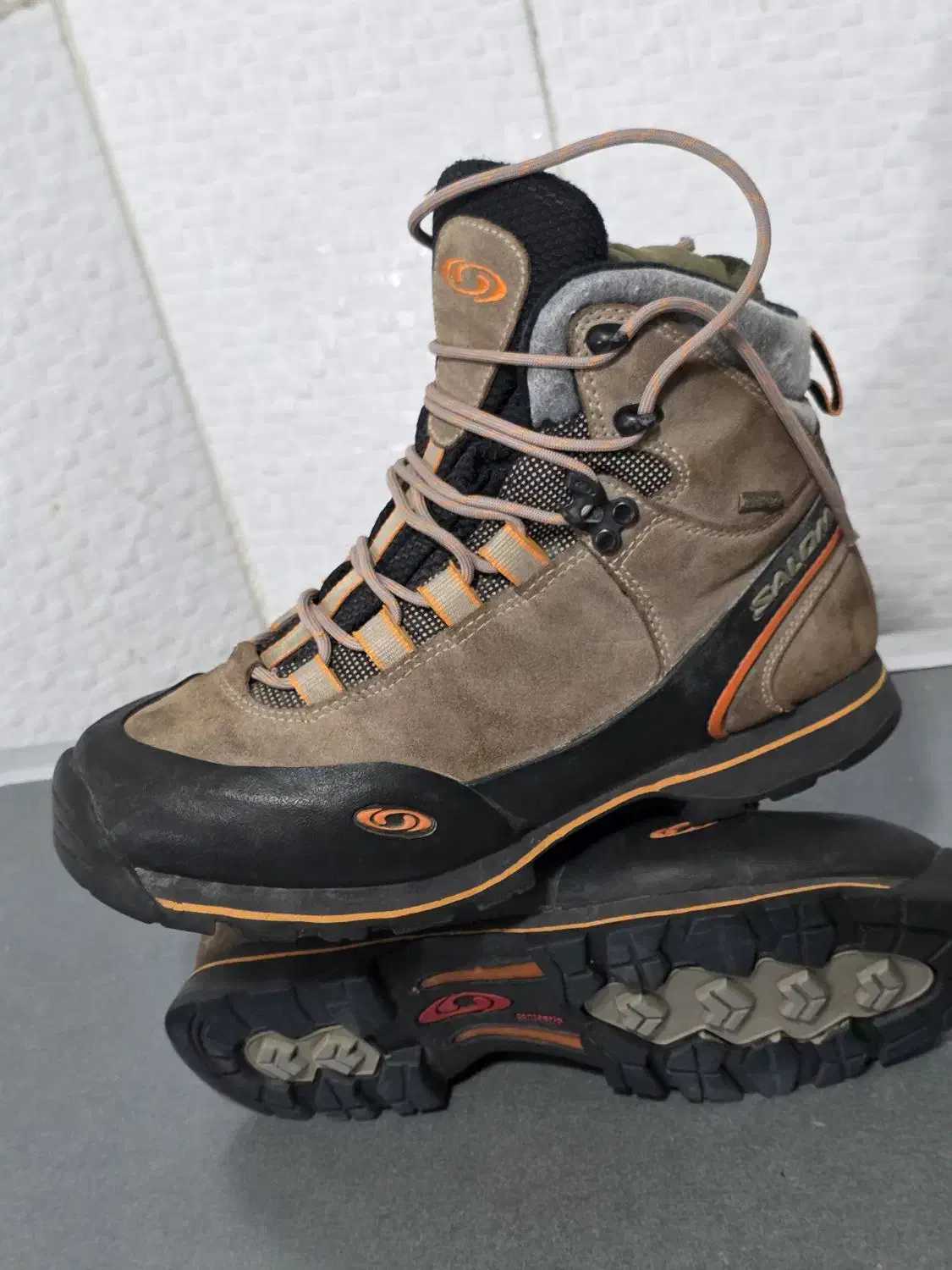 کفش کوهنوردی استوک اورجینال مارک سالومون درصدرا|کیف، کفش، کمربند|شیراز, علوم پزشکی|دیوار