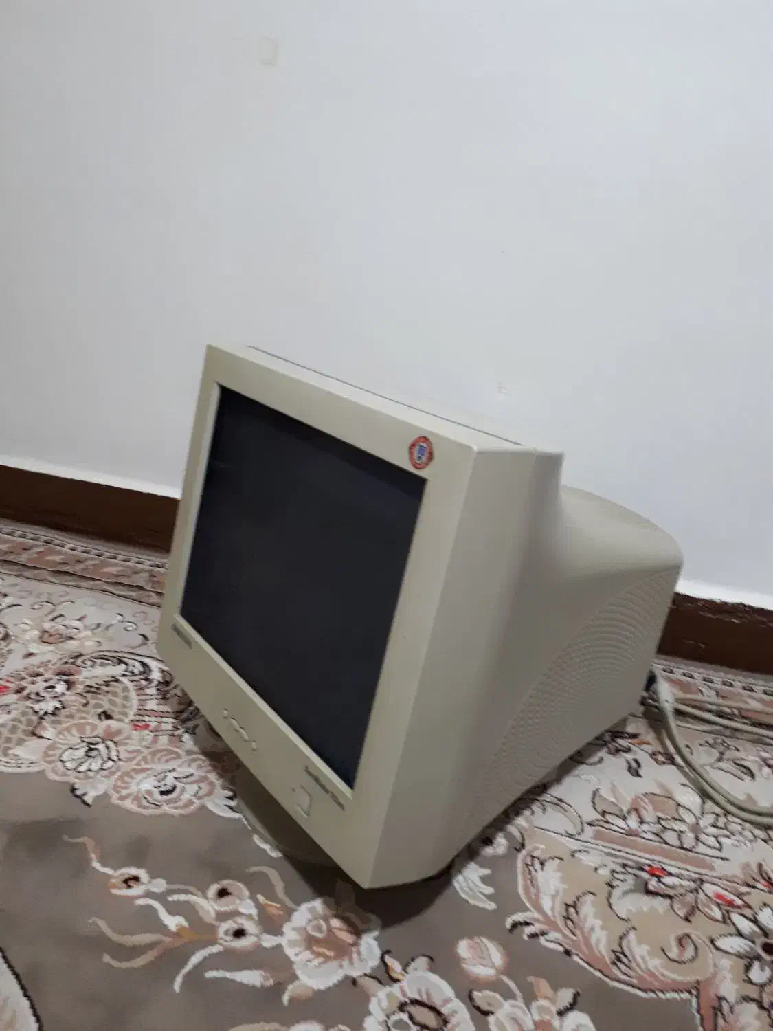 مانیتور سامسونگ قدیمی|قطعات و لوازم جانبی رایانه|اندیمشک, |دیوار