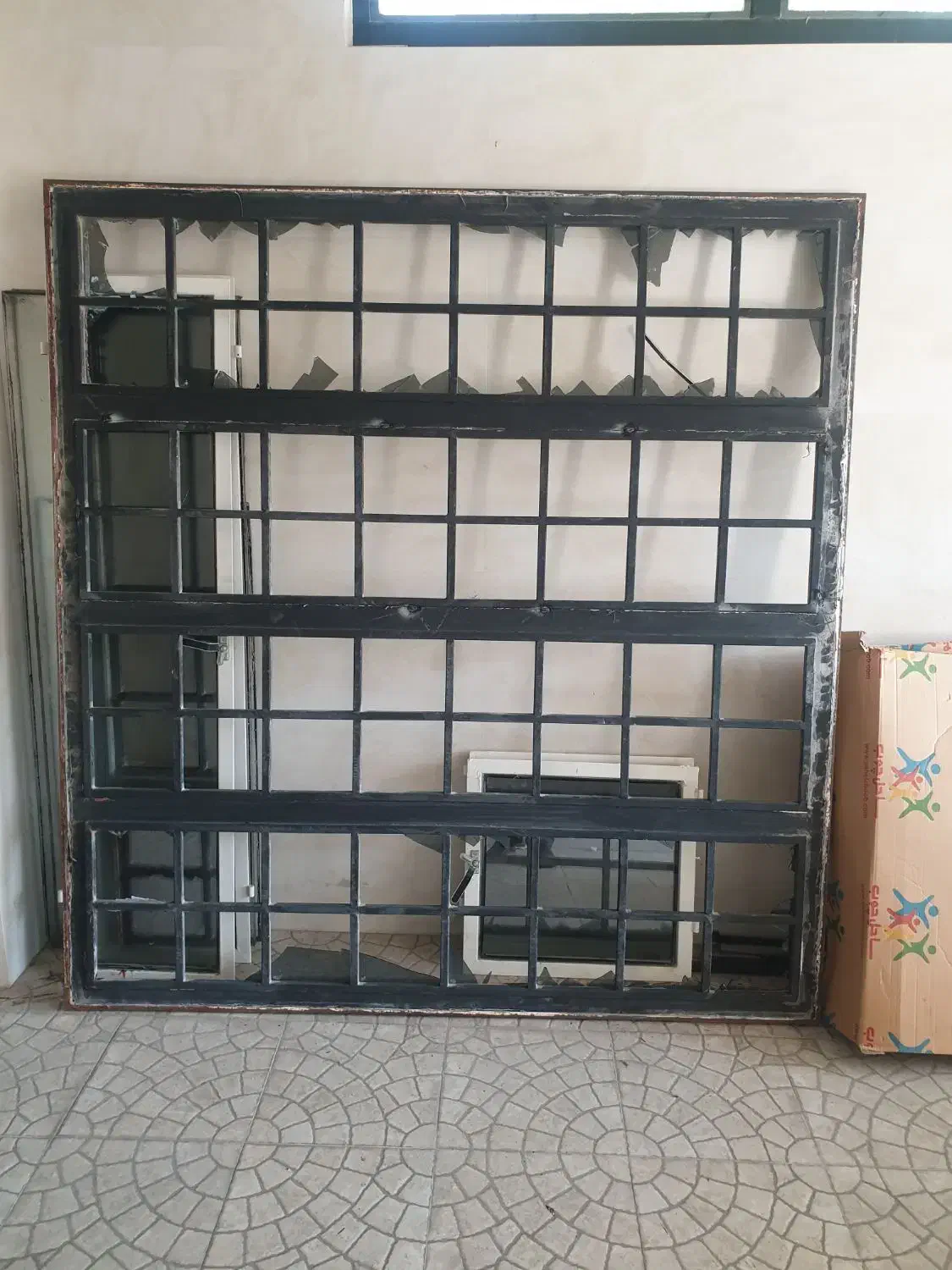 پنجره آهنی|مصالح و تجهیزات ساختمان|برازجان, |دیوار