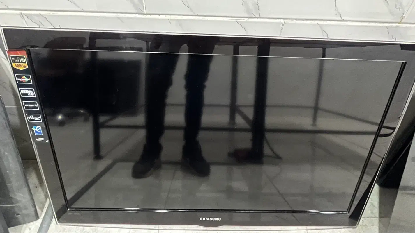 تلویزیون LCD سامسونگ|تلویزیون و پروژکتور|کرمان, |دیوار