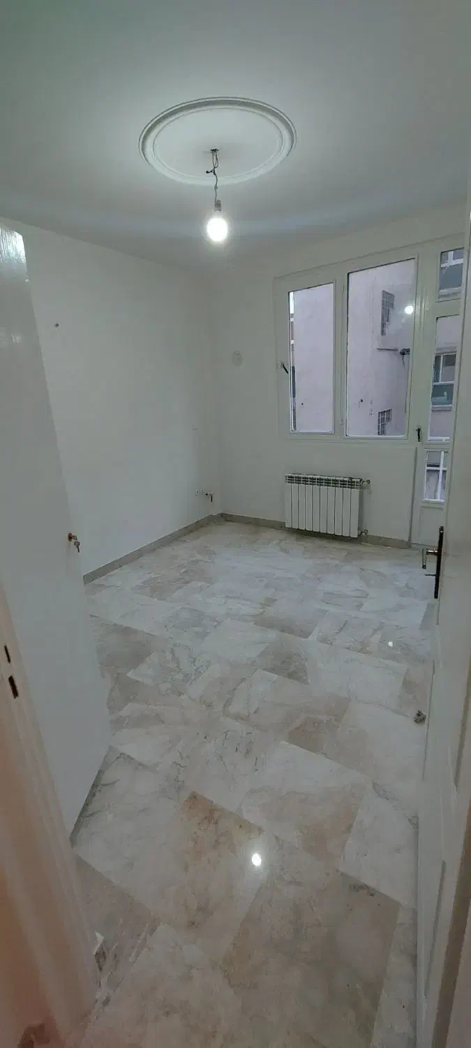 ۹۵متری گلبرگ چهار طبقه تک واحدی