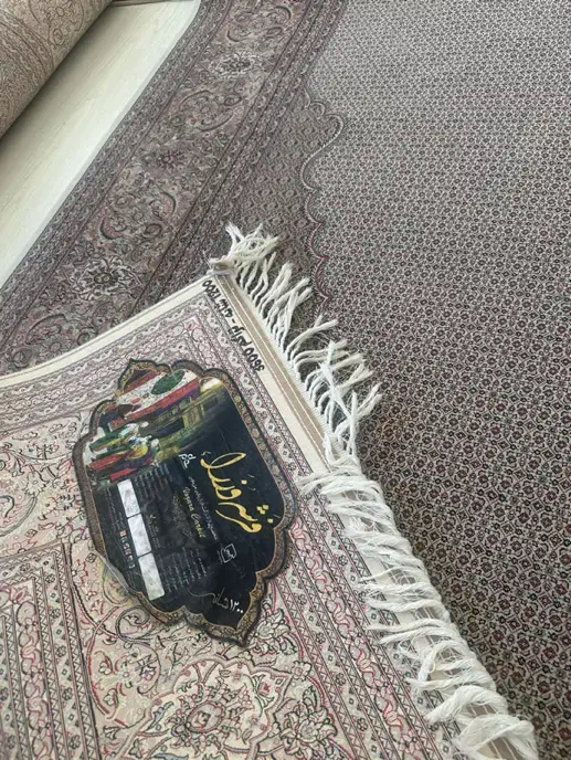 فرش ماشینی در حد نو (نه و شش متری)|فرش|تبریز, |دیوار