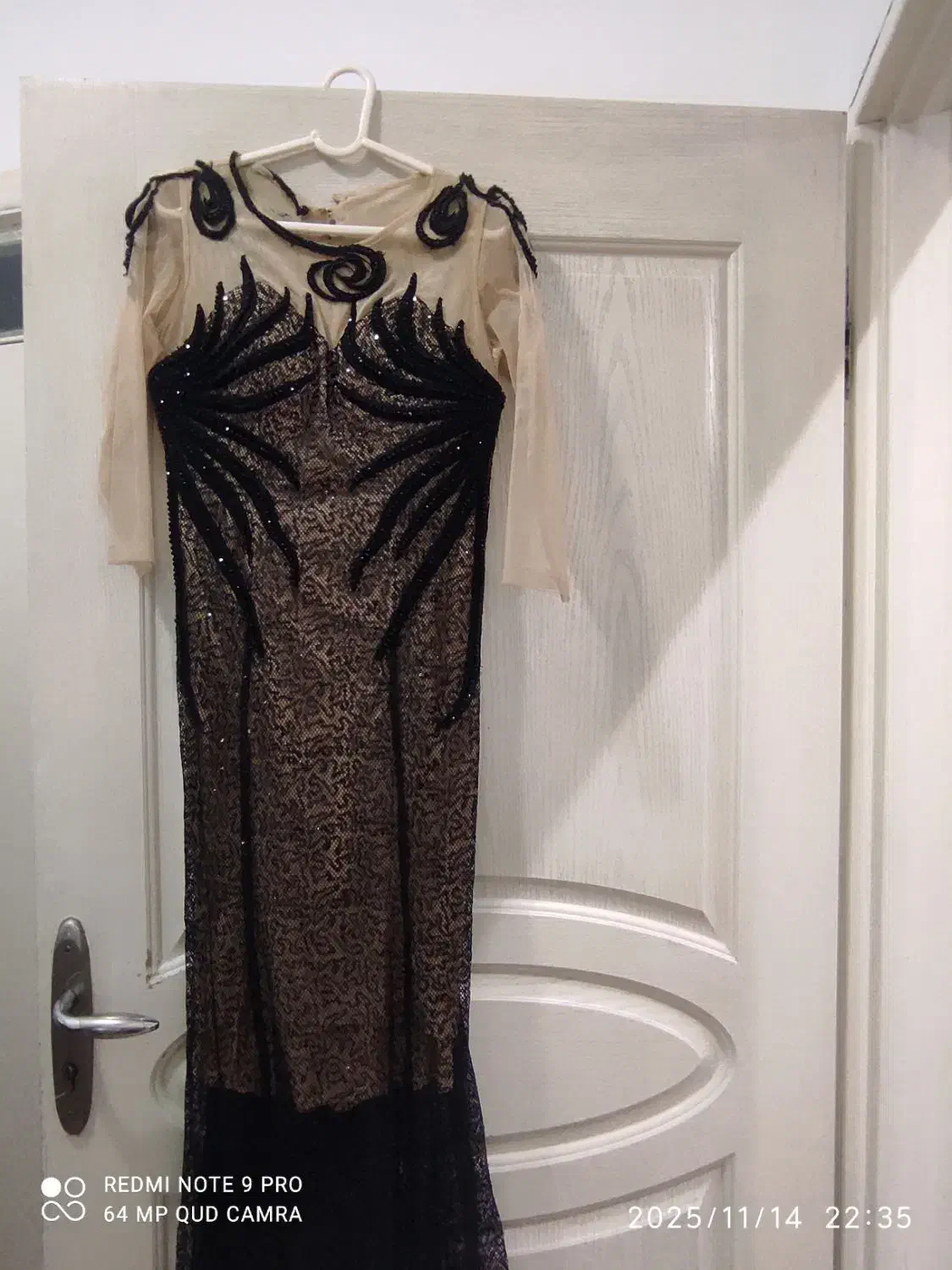 لباس مجلسی|لباس|ارومیه, |دیوار