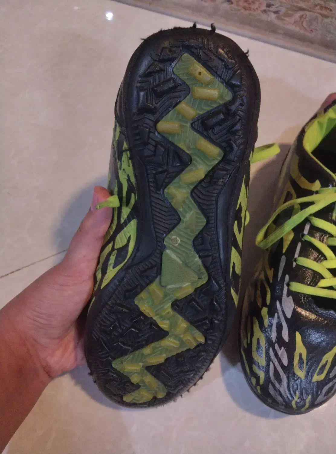 کفش استوک فوتبال فوتسال|کیف، کفش، کمربند|تهران, تهرانپارس جنوبی|دیوار