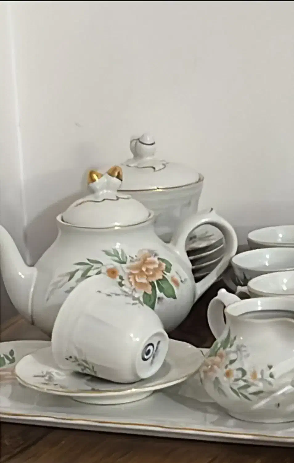 قوری ۶عدد استکان نعلبکی چینی حمید حراج زیر قیمت|حراج|قم, پردیسان|دیوار