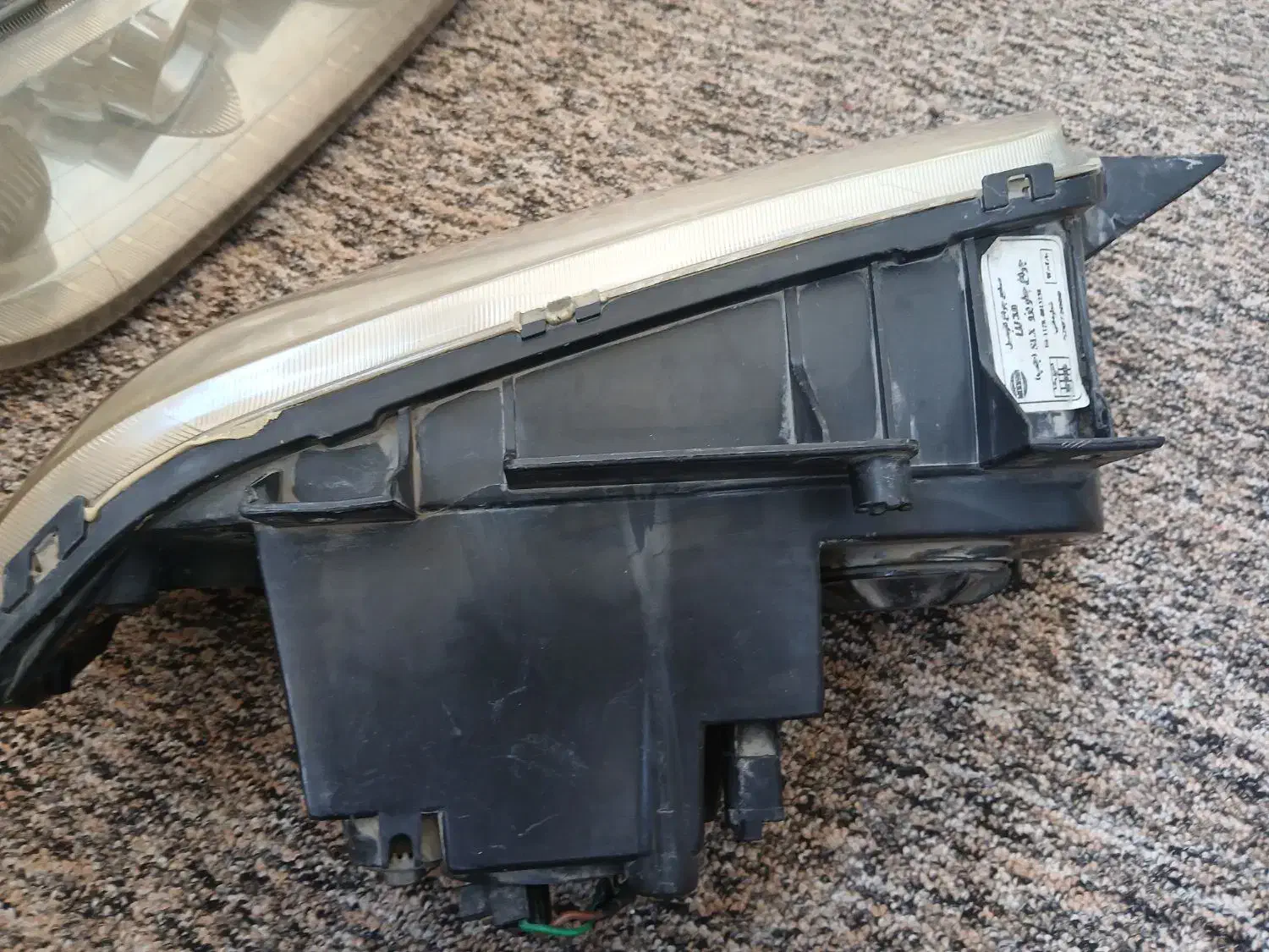 چراغعقبپژو.۴۰۵اسالایکس۲جفتوچراغجلو|قطعات یدکی و لوازم جانبی|اهواز, زیتون کارگری|دیوار